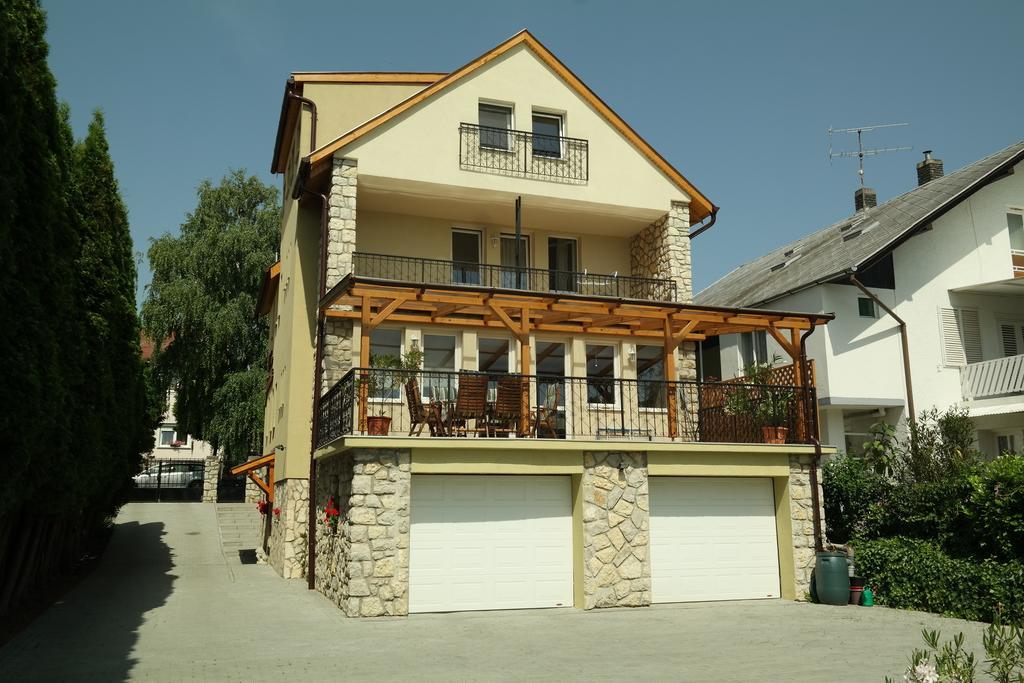 Deluxe Apartments Hévíz Екстериор снимка
